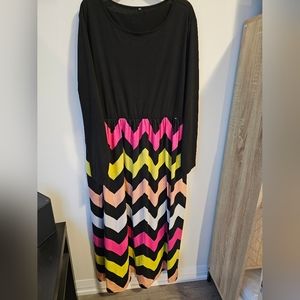 4x Black Chevron Pattern dress
